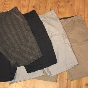 4 pair of Men’s Cargo pants.